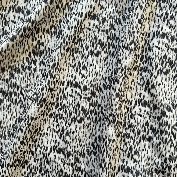 Joie medium print blouse medium - Picture 6 of 6